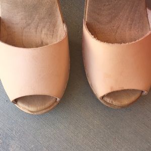 mia greta clog natural